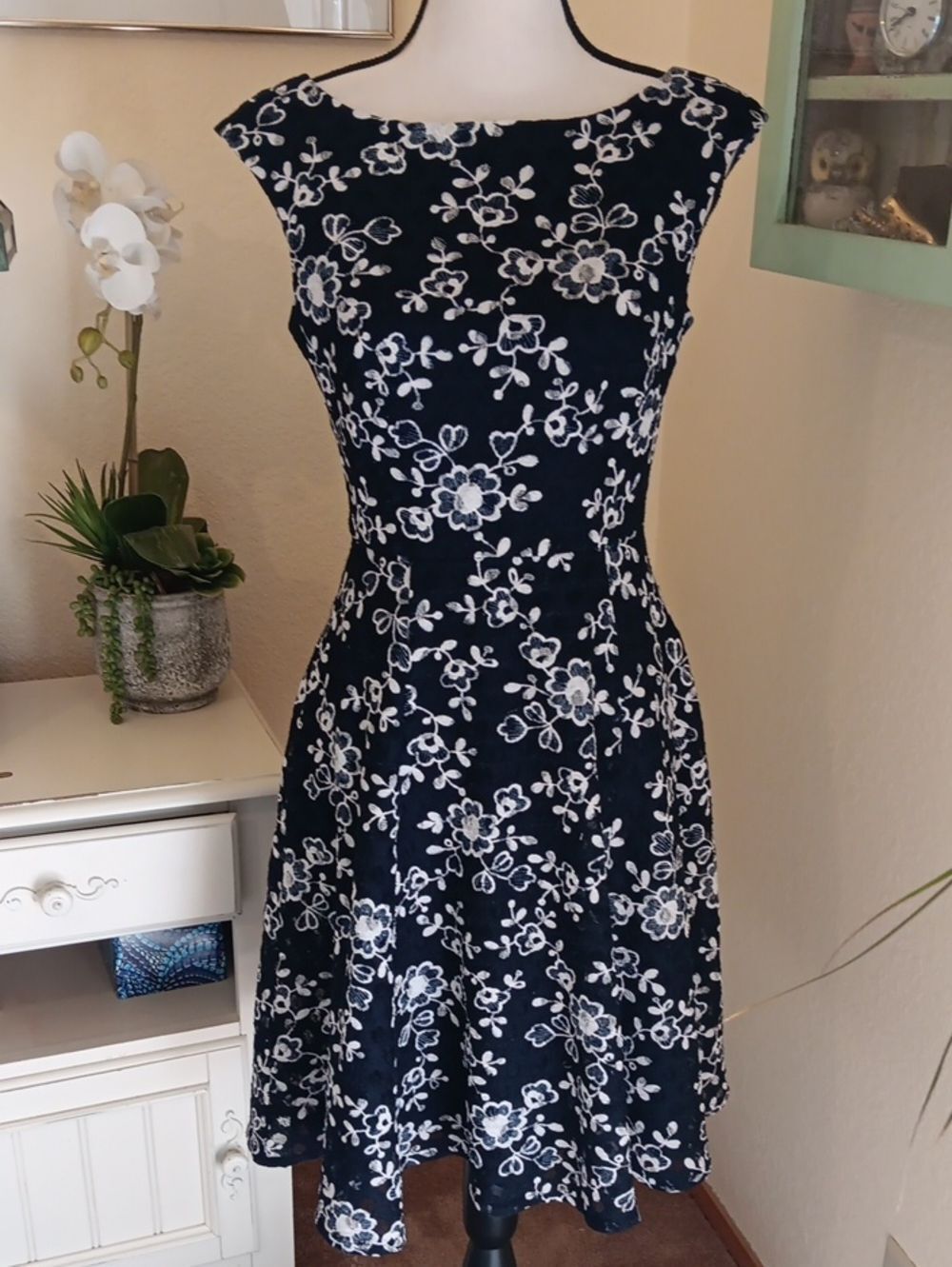 Betsey Johnson Ebroidered Fit And Flare Dress. Fairycore. Floral.